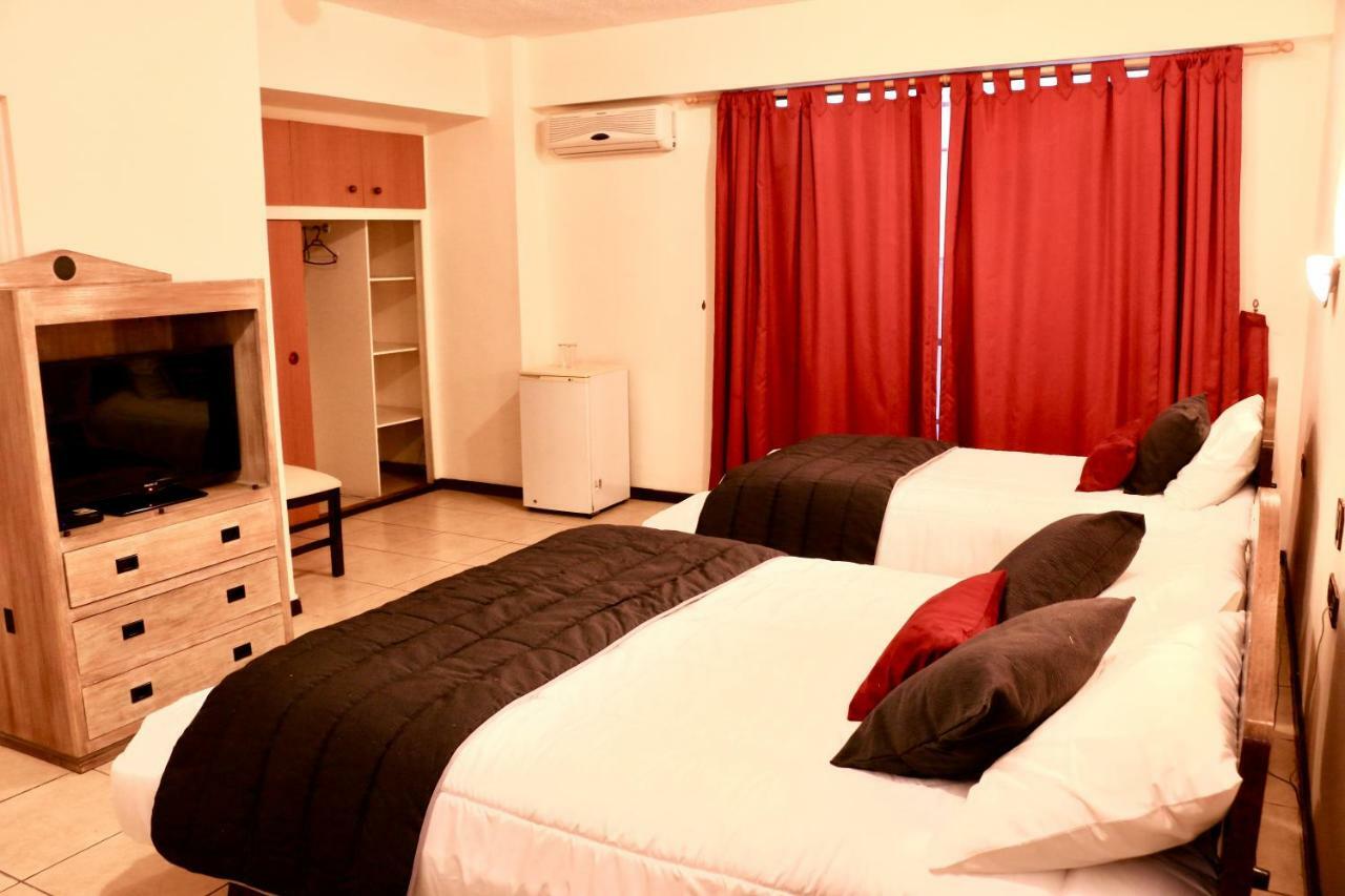 Hotel Garra De Leon バジェナール エクステリア 写真