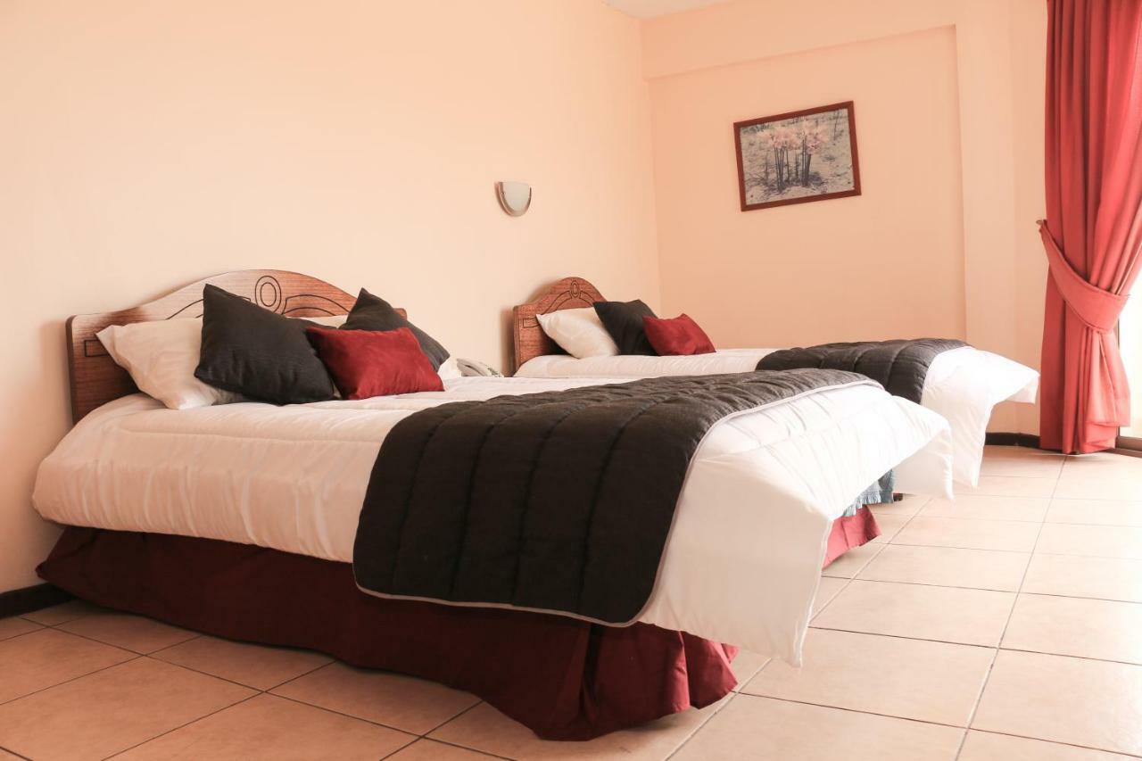 Hotel Garra De Leon バジェナール エクステリア 写真